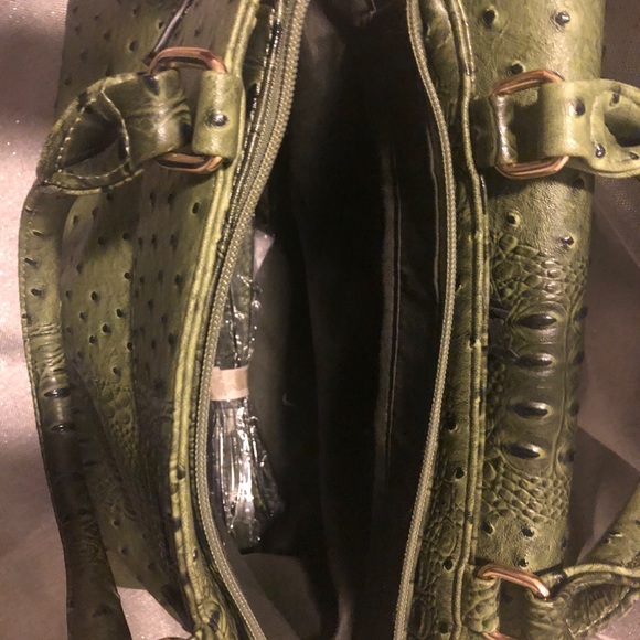 Faux Leather Olive Handbag - Picture 3 of 4